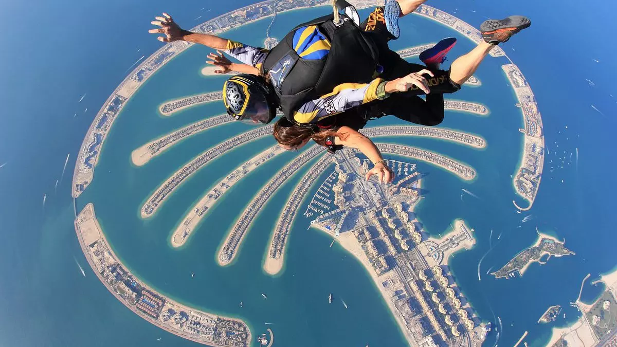 Sky Dive Dubai - Image 5