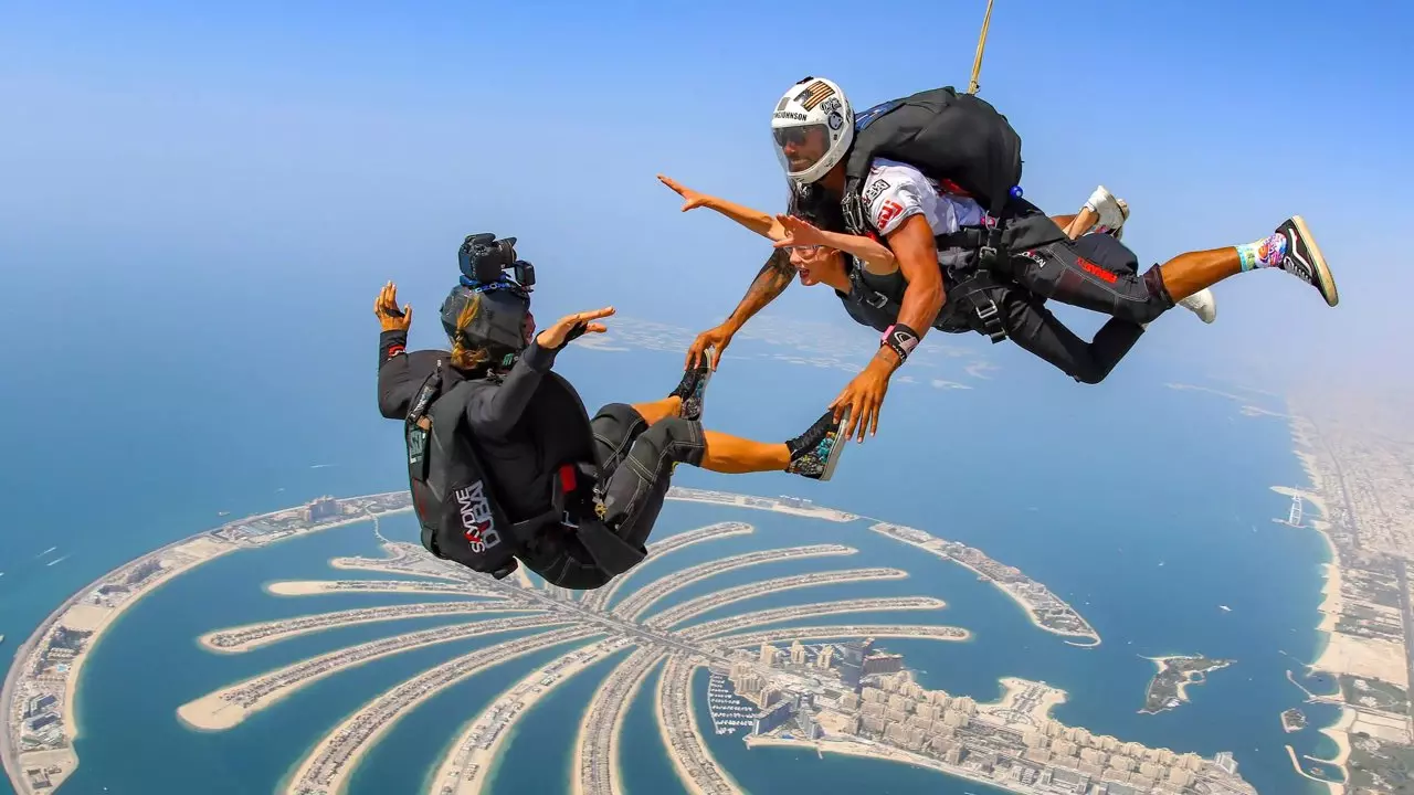 Sky Dive Dubai - Image 7