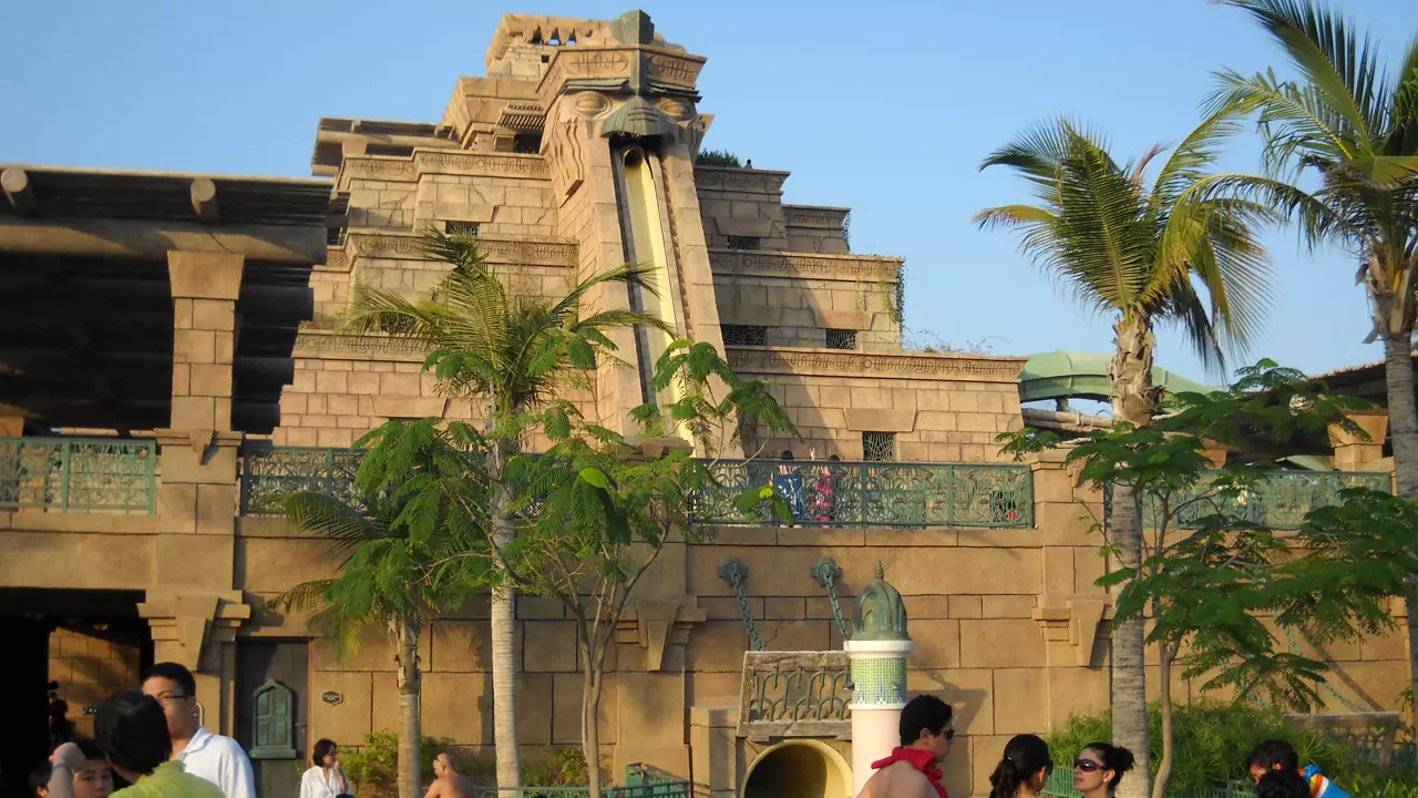 Aquaventure Waterpark - Image 7