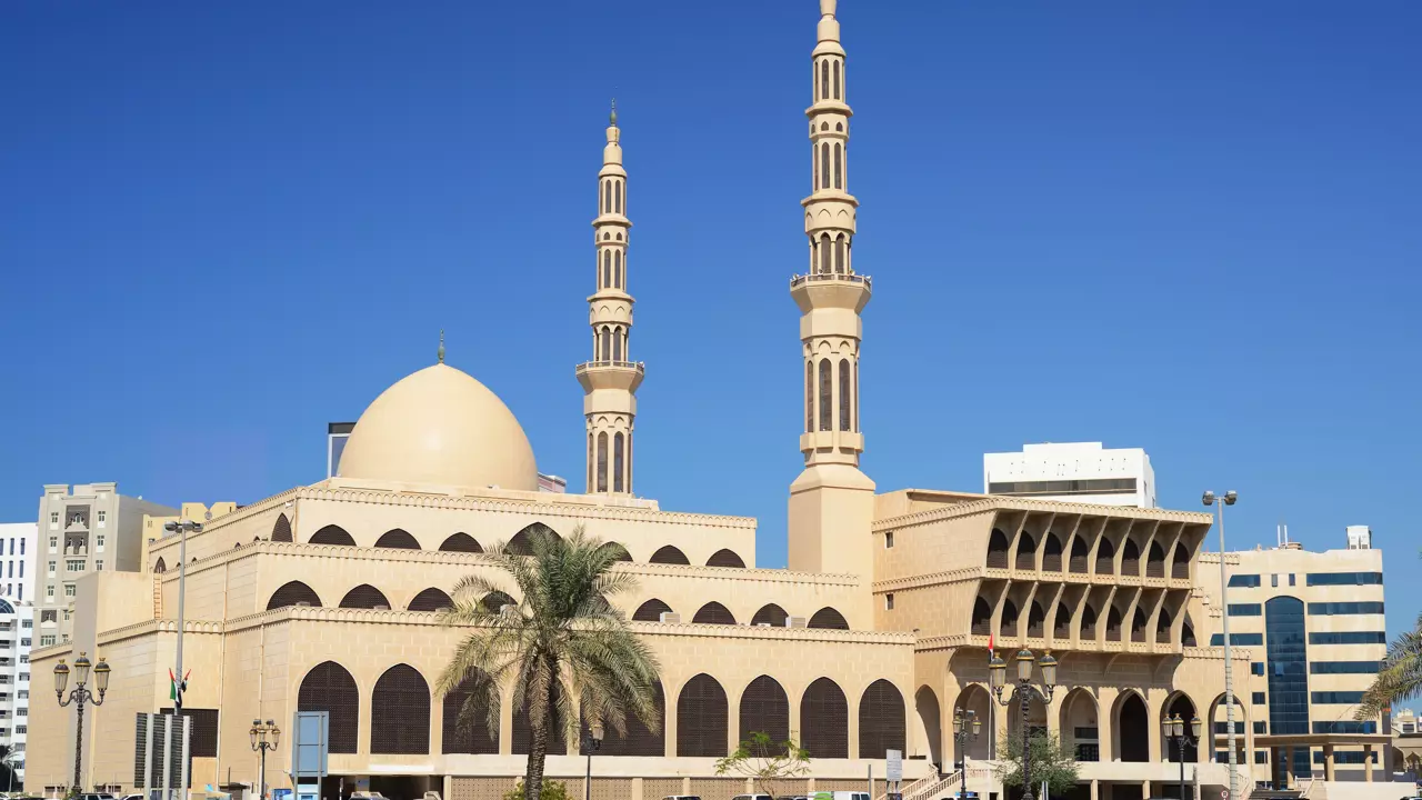 5 Emirates + Indian Ocean Tour - Image 2