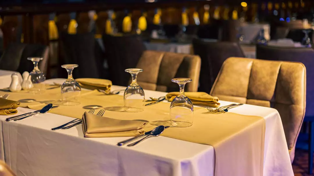 Night Dubai City Tour with Dinner Cruise - Image 3