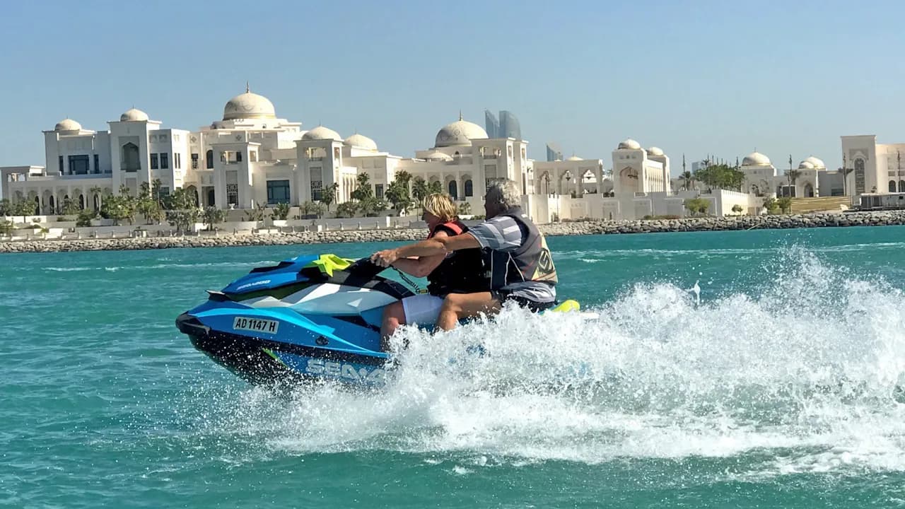 Jet Ski in Abu Dhabi - Photo 2