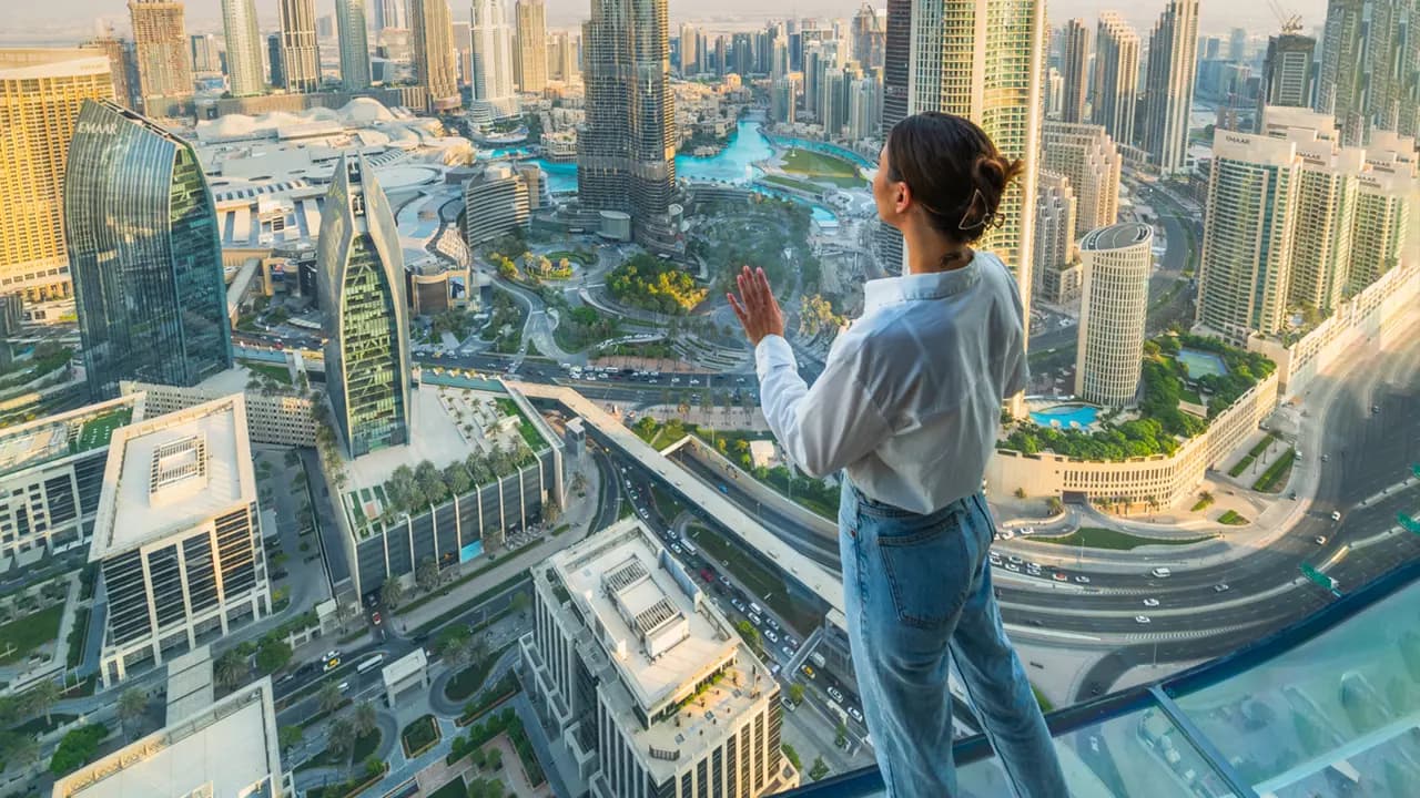 Sky View Dubai - Image 4